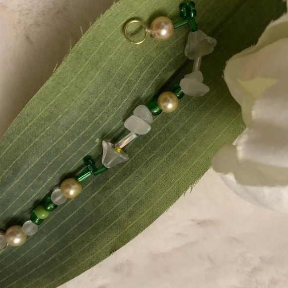 🌿⭐️ Lily of the valley choker necklace ⭐️🌿 - Picture 2 of 2